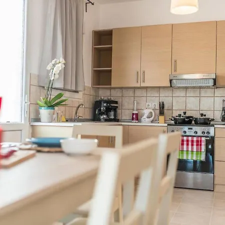 Tatil Evi Posh Holiday In With Shared Swimming Pool Gennadi