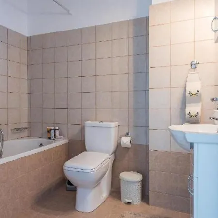 Tatil Evi Posh Holiday In With Shared Swimming Pool *