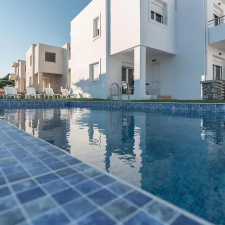 Vakantiehuis Posh Holiday In With Shared Swimming Pool *